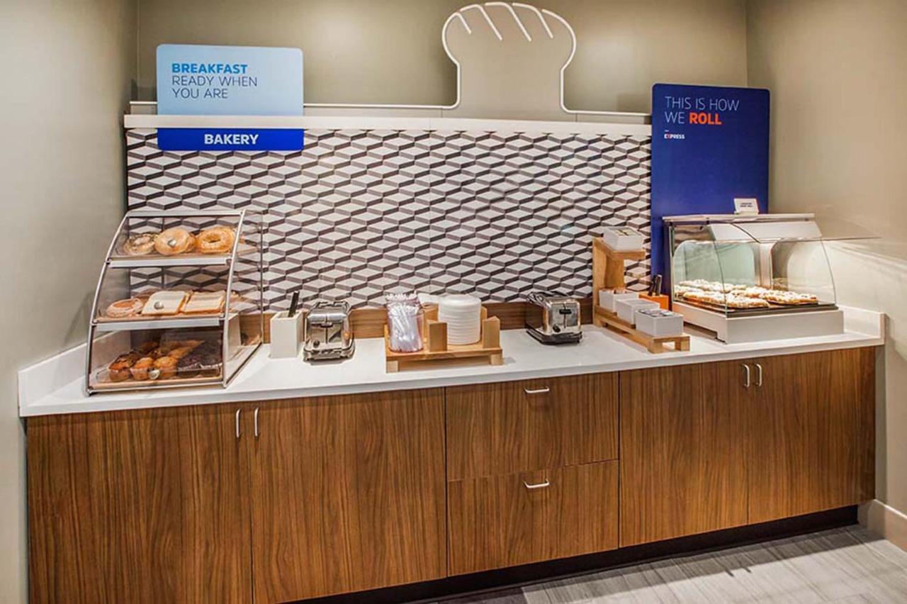 Holiday Inn Express - Columbus Downtown By Ihg Екстер'єр фото